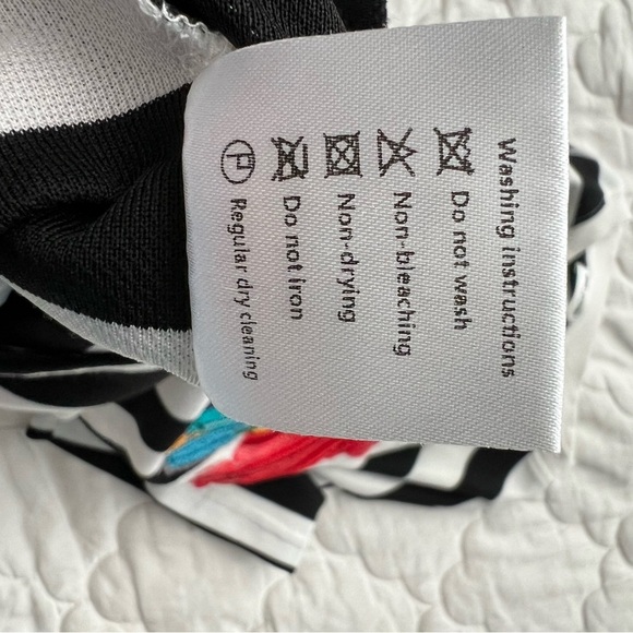 Saint Laurent Black and White Short Sleeve Tee with Stripes size Small - Picture 8 of 8